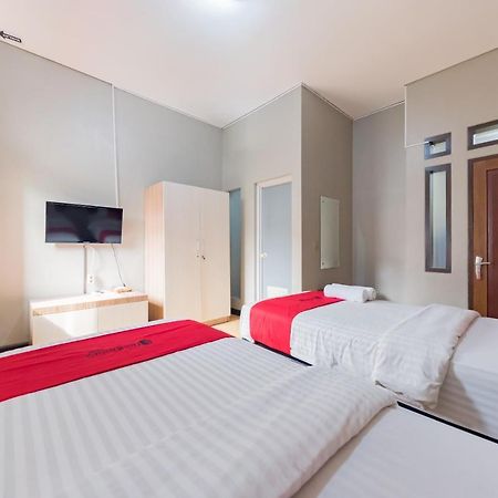 Reddoorz Syariah Near Politeknik Negeri Bandung Campus Cimahi Exterior foto