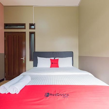 Reddoorz Syariah Near Politeknik Negeri Bandung Campus Cimahi Exterior foto