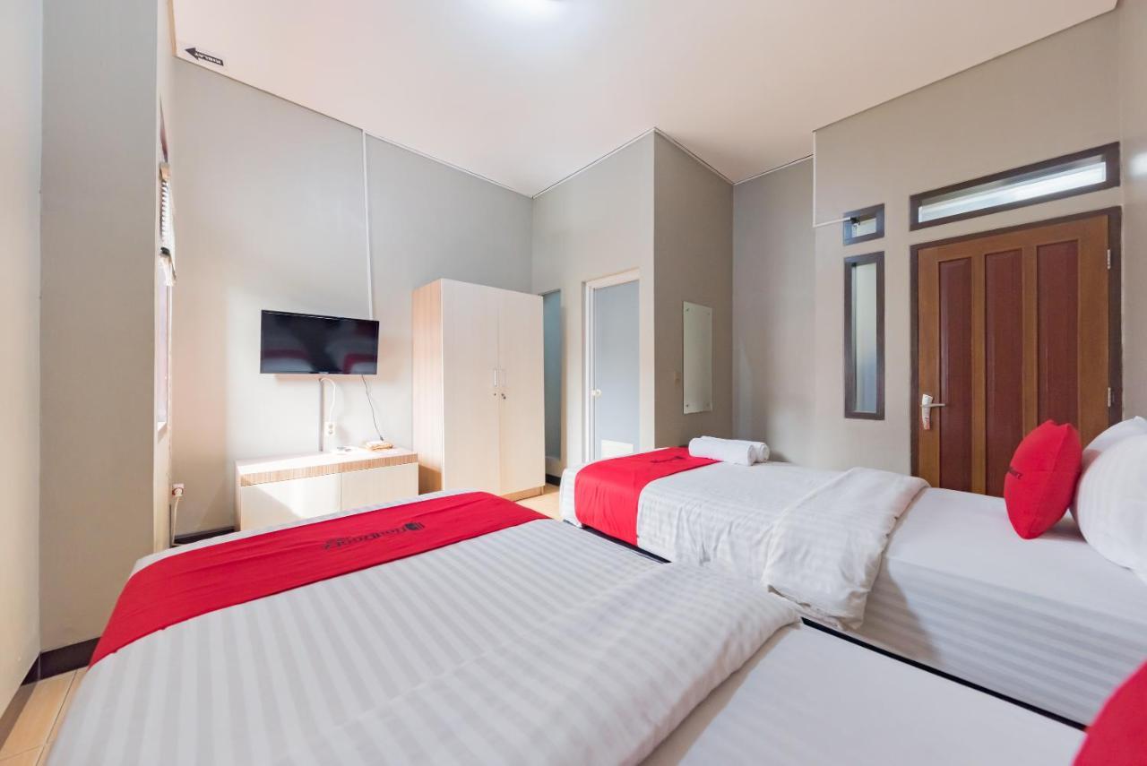 Reddoorz Syariah Near Politeknik Negeri Bandung Campus Cimahi Exterior foto