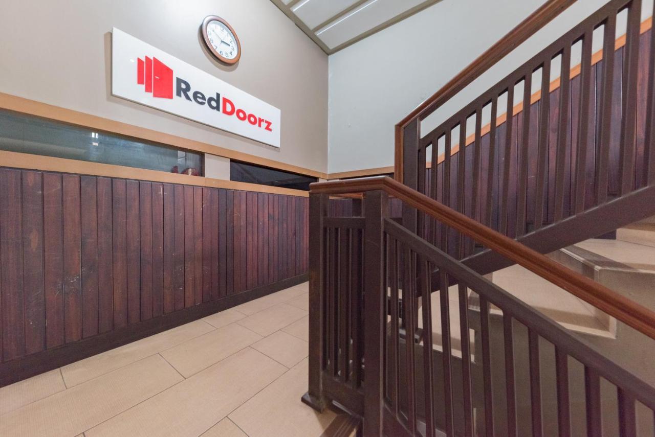 Reddoorz Syariah Near Politeknik Negeri Bandung Campus Cimahi Exterior foto